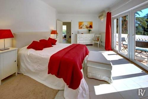 Alvor Villa Sleeps 8 Pool Air Con Wifi