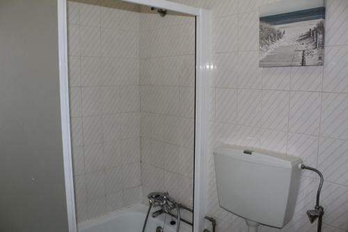 Cozy Apartment In Quarteira