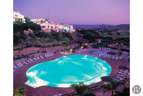 Salema Villa Sleeps 6