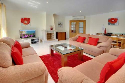 Villa Caly