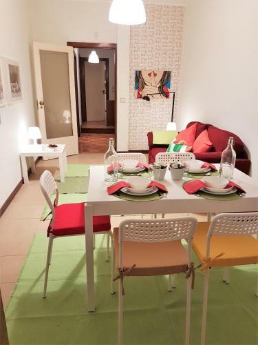 Hostal 5 Room Villa In Oporto Center