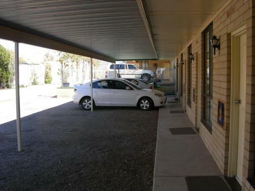 Hotel 7th Street Motel