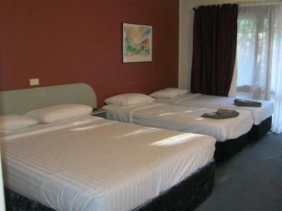 Hotel Parkway Motel
