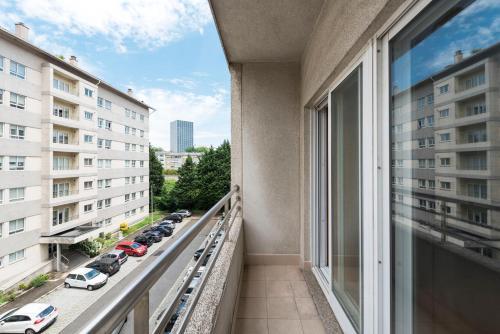 Bmyguest - Oporto Garage Apartment
