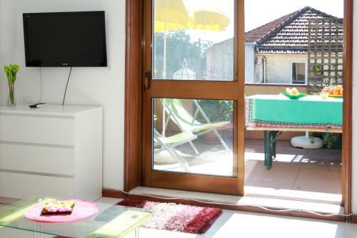 Cozy Apartment With Terrace
