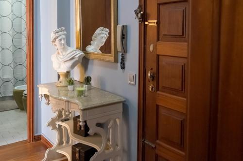 Cam�es Apartment 527