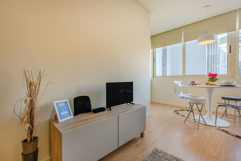Apartamento Charming Flat @ Trindade II