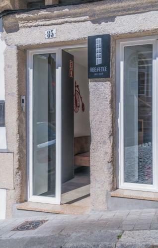 Hostal Ribeiredge Guest House