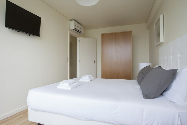 Liiiving In Porto | Downtown View Apartment