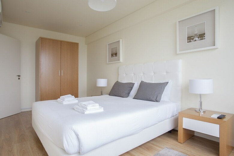 Liiiving In Porto | Downtown View Apartment