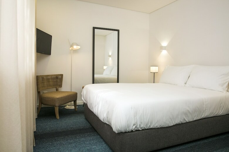 Hostal Bo - �lvares Cabral Guesthouse