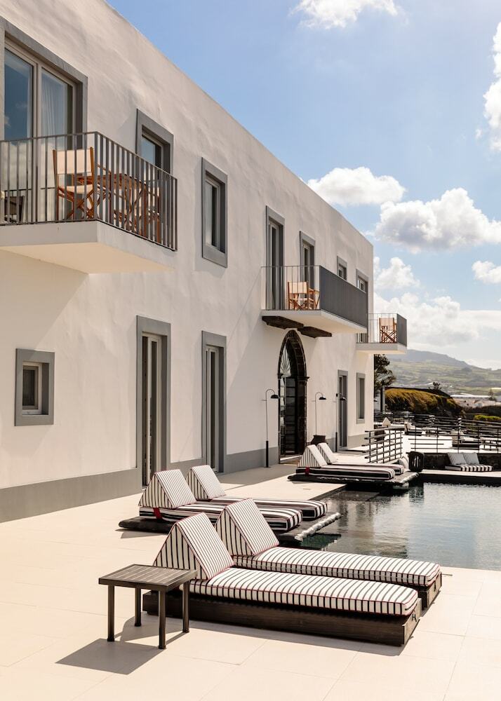 Hotel White Exclusive Suites & Villas