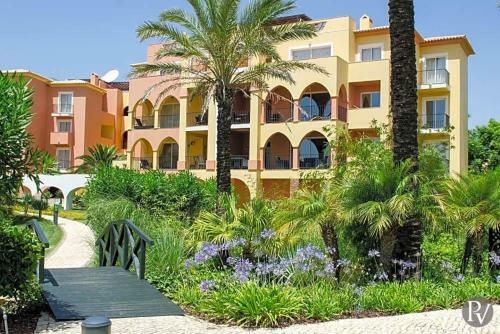 Lagos Villa Sleeps 4 Pool