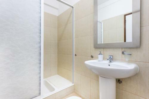 Carol's Beco Apartments By Seewest