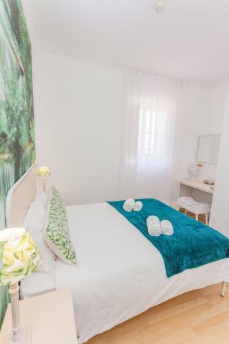 Hostal Lalitana Guest House