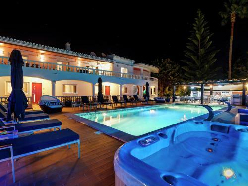 Casa Monte Cristo Apartments - Plum
