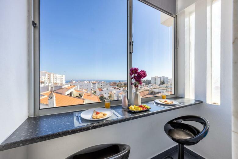 Stay On Top Apartments