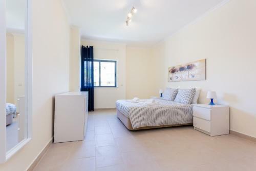 Pedros Apartment By Seewest