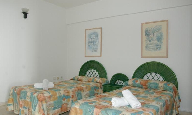 Santa Margarita Apartments