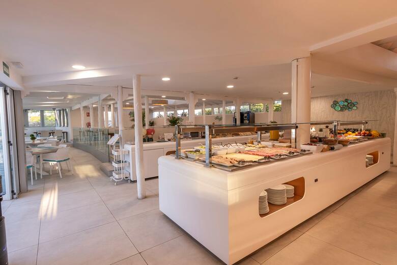 Apartamentos Livvo Dunagolf Suites