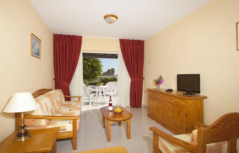 Apartamentos Playa Limones