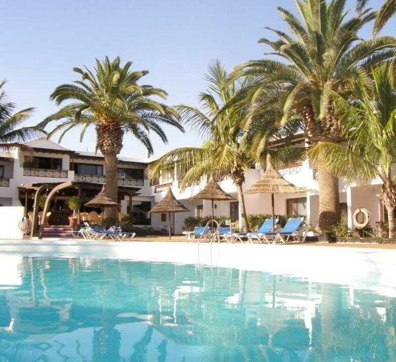R2 Bah�a Kontiki Beach Apartments