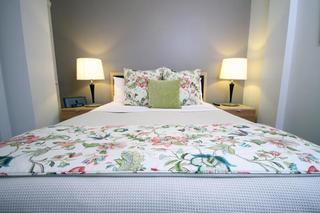 The Manor Apartment Hotel