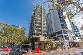 Hotel Quattro On Astor Apartments