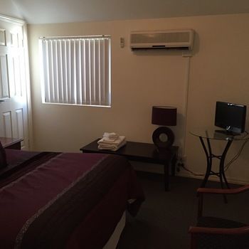 Terrace Central Bed And Breakfast Hotel