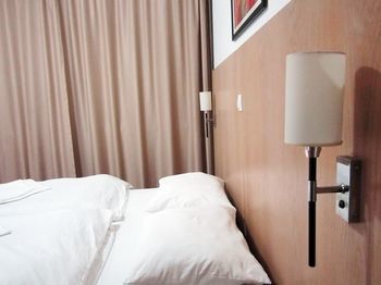 Hotel Motel Deny
