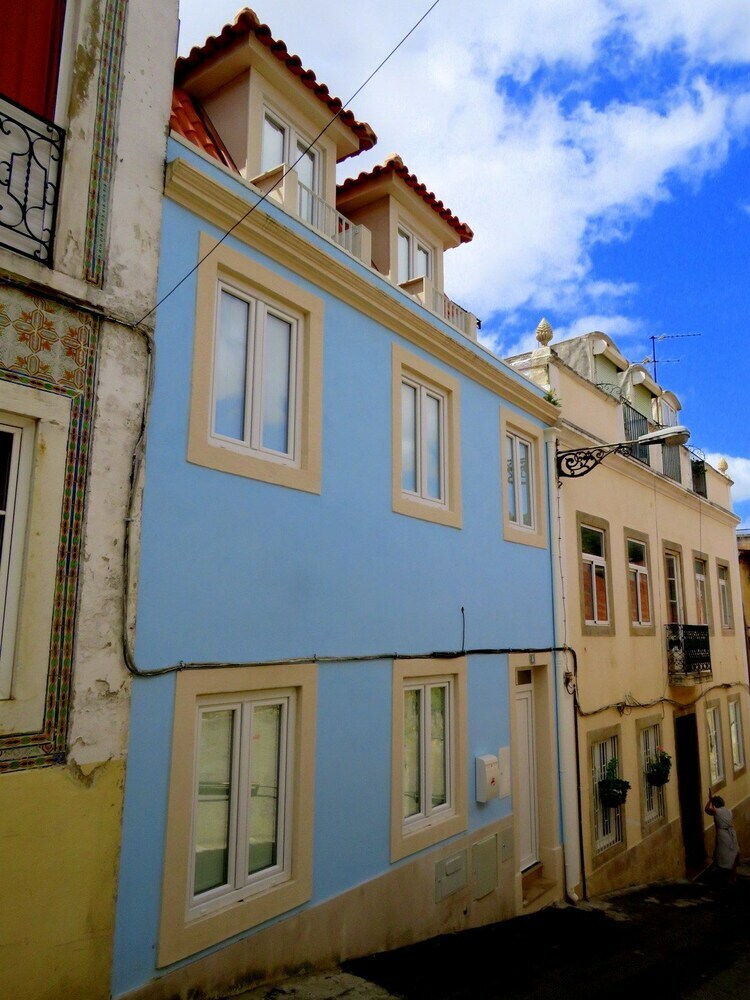 Hostal Downtown Boutique Studio E Suites