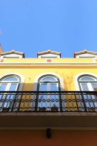 Sao Jorge Apartments & Suites