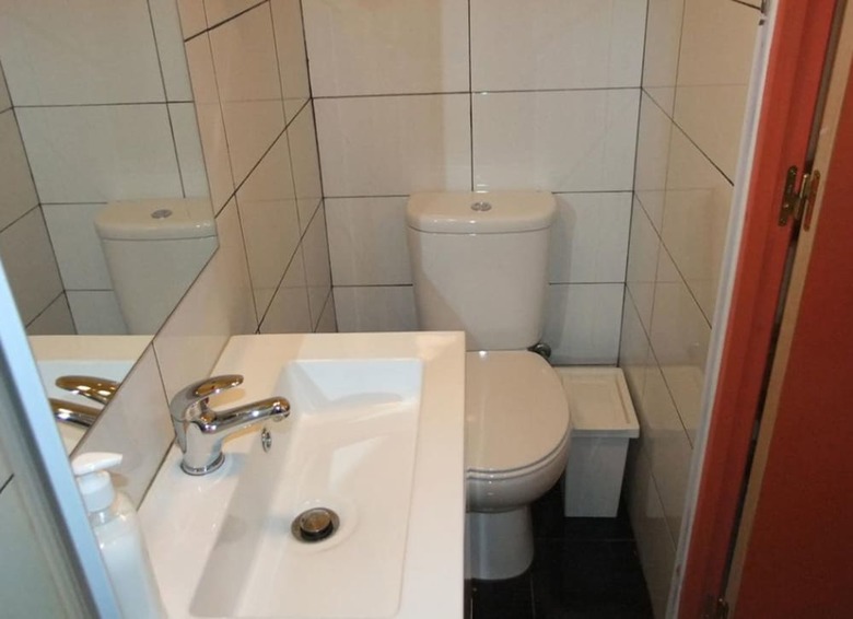 Hostal Lisbon Budget Inn