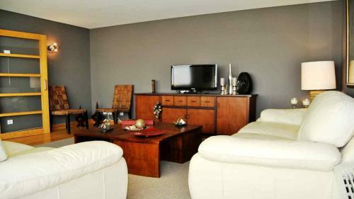 Parque Nacoes Prime Apartments
