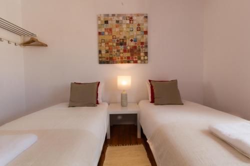 Avenida Charm Apartments