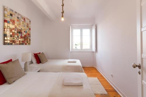 Avenida Charm Apartments