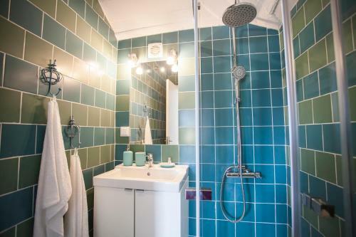 Bed & Breakfast Lisbon Inn Bica Suites
