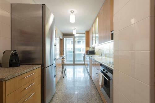 Lovelystay - Oporto Beach Apartment