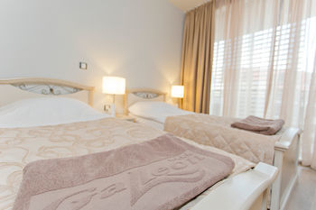 Hotel Karolina Complex