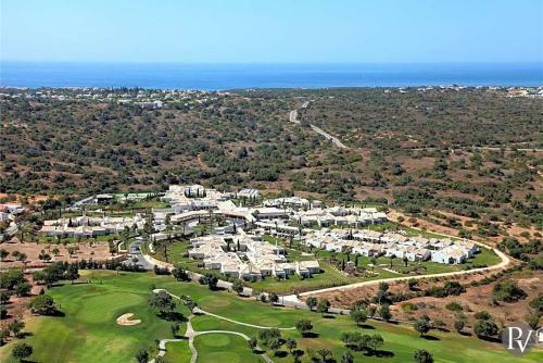 Carvoeiro Apartment Sleeps 6 Pool Wifi