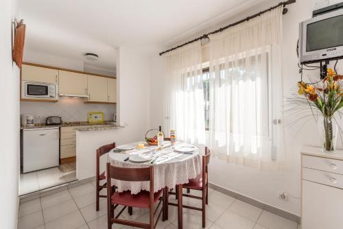 Apartamento Centeanes White House