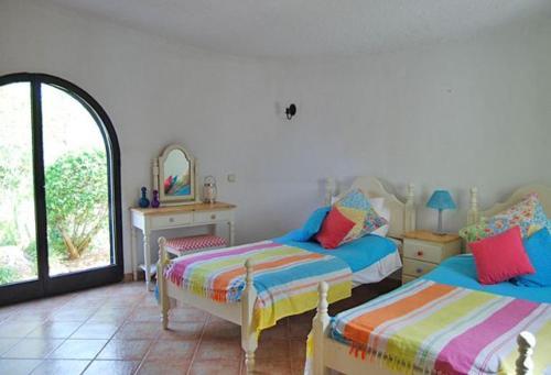 Canada Villa Sleeps 6 Pool