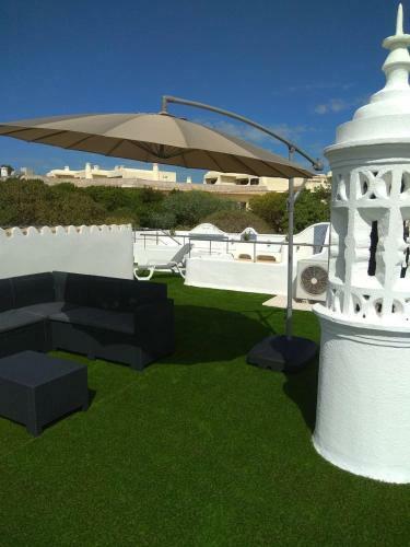 Villa On The Beach By Galantevasques