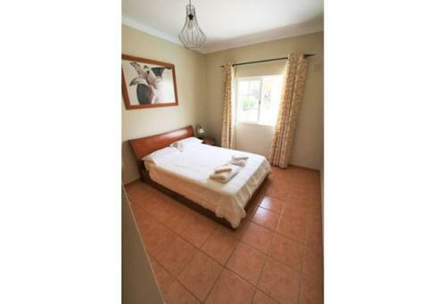 Praia Do Carvoeiro Villa Sleeps 6 Pool