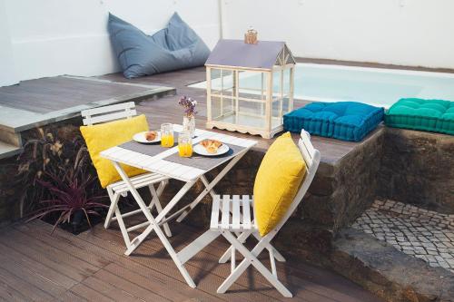Art 4 You Cascais Hostel & Suites