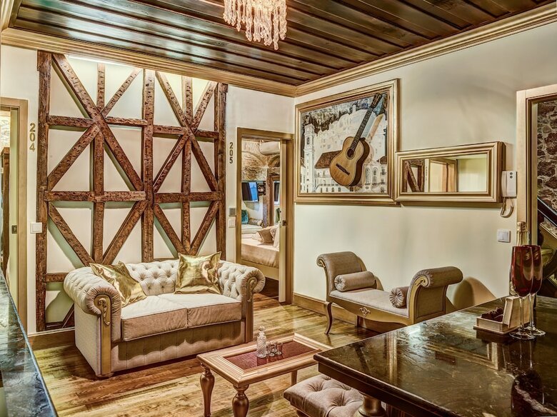 Hostal Solar Antigo Luxury Coimbra