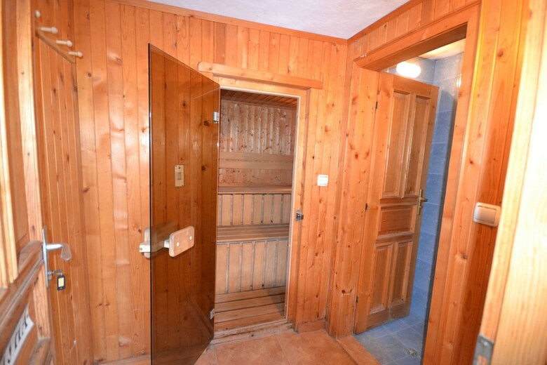 Hotel More