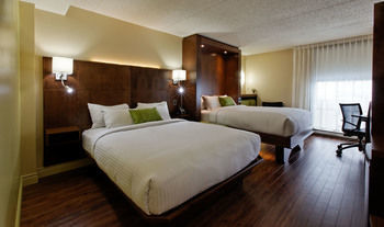 Hotel H�tel & Suites Normandin