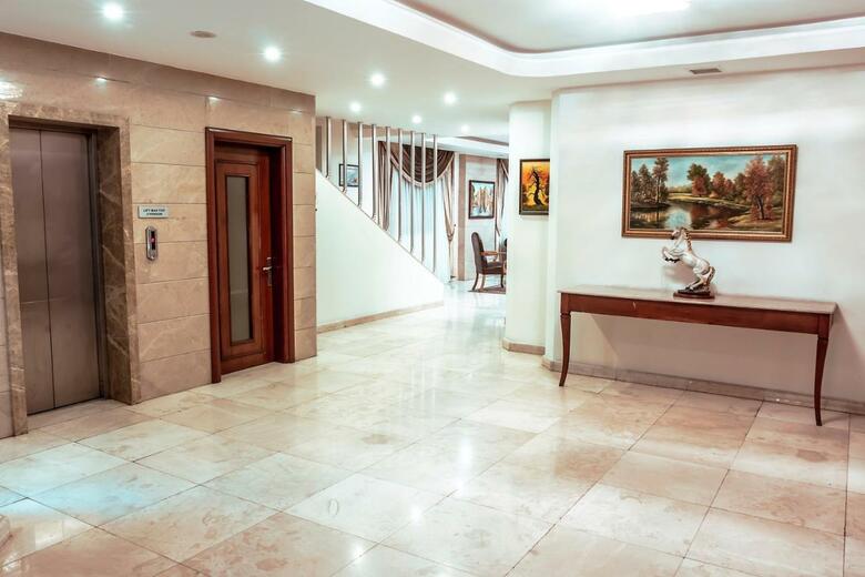 Atropat Hotel