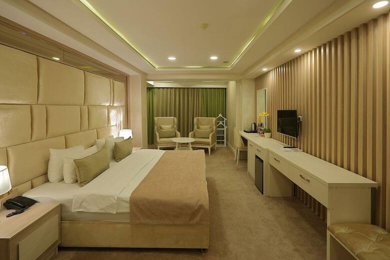 Hotel Ganjali Plaza